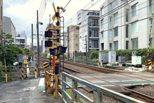 廃止された小田急の山谷駅があった場所は今どうなっているのか