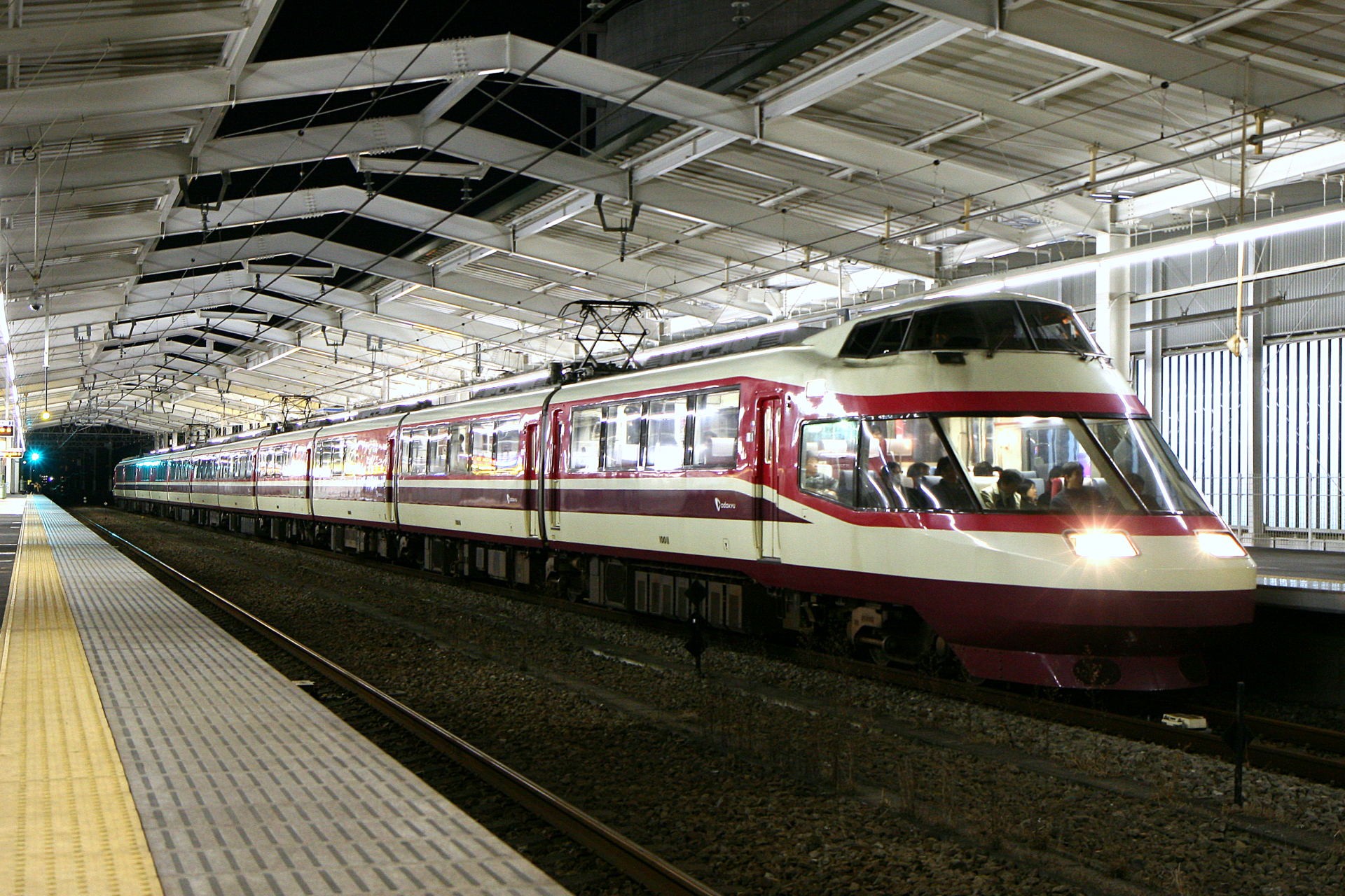 小田急の多摩線にロマンスカーの定期列車はどれぐらいの期間存在したのか Odapedia 小田急を中心とした鉄道に関するブログメディア