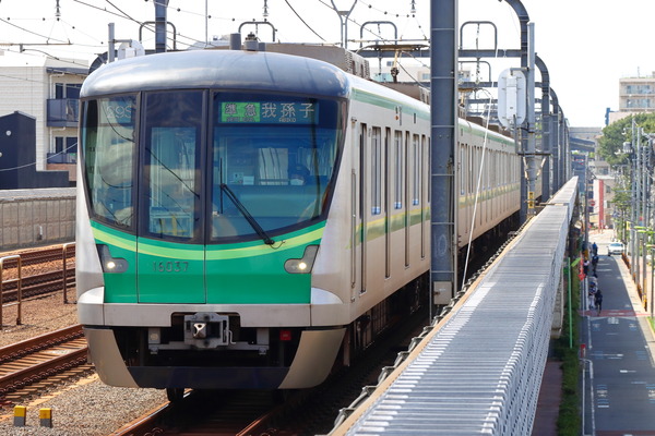 千代田線のワンマン化は小田急の今後とも相互に関係しているのか