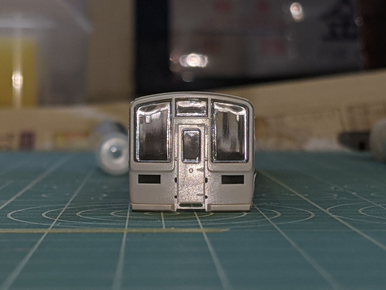 GM 小田急2000形 Eキットを組む (1) : 湘南は碧色