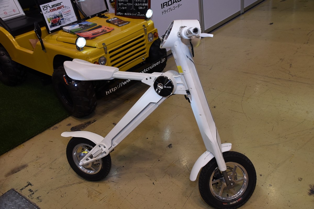 超小型 軽量の 折り畳み式電動原付バイク オフィス ブルマンの取材日誌 自動車系物書きのクルマとバイクと 超小型 軽量の 折り畳み式電動原付バイク オフィス ブルマンの取材日誌 自動車系物書きのクルマとバイクと