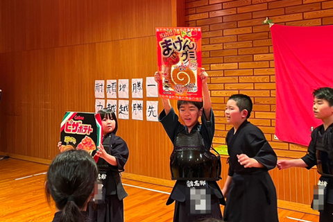 LINE_ALBUM_卒業生お祝いの会_240408_6