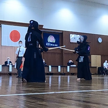 GX011372.00_04_42_21