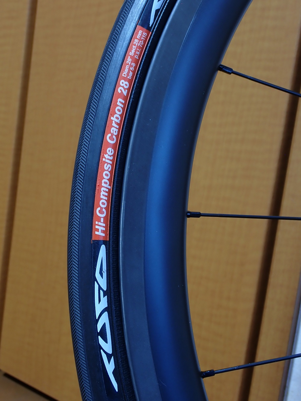 TUFO HI-COMPOSITE CARBON 28mm チューブラータイヤを購入した TUFO HI-COMPOSITE CARBON 28mm チューブラータイヤを購入した
