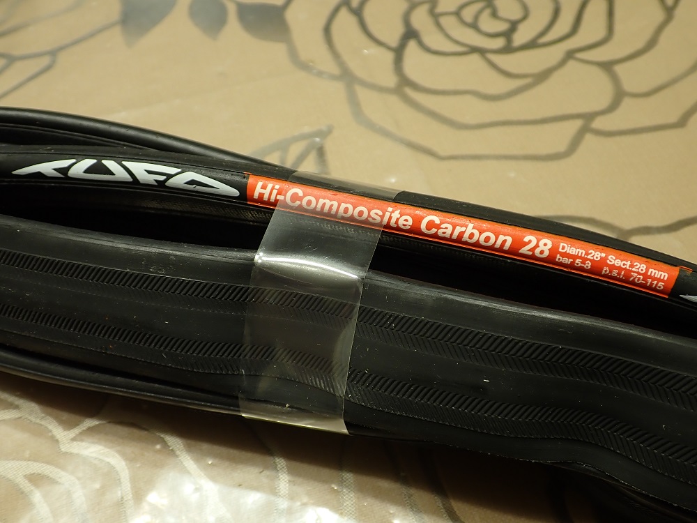 TUFO HI-COMPOSITE CARBON 28mm チューブラータイヤを購入した TUFO HI-COMPOSITE CARBON 28mm チューブラータイヤを購入した