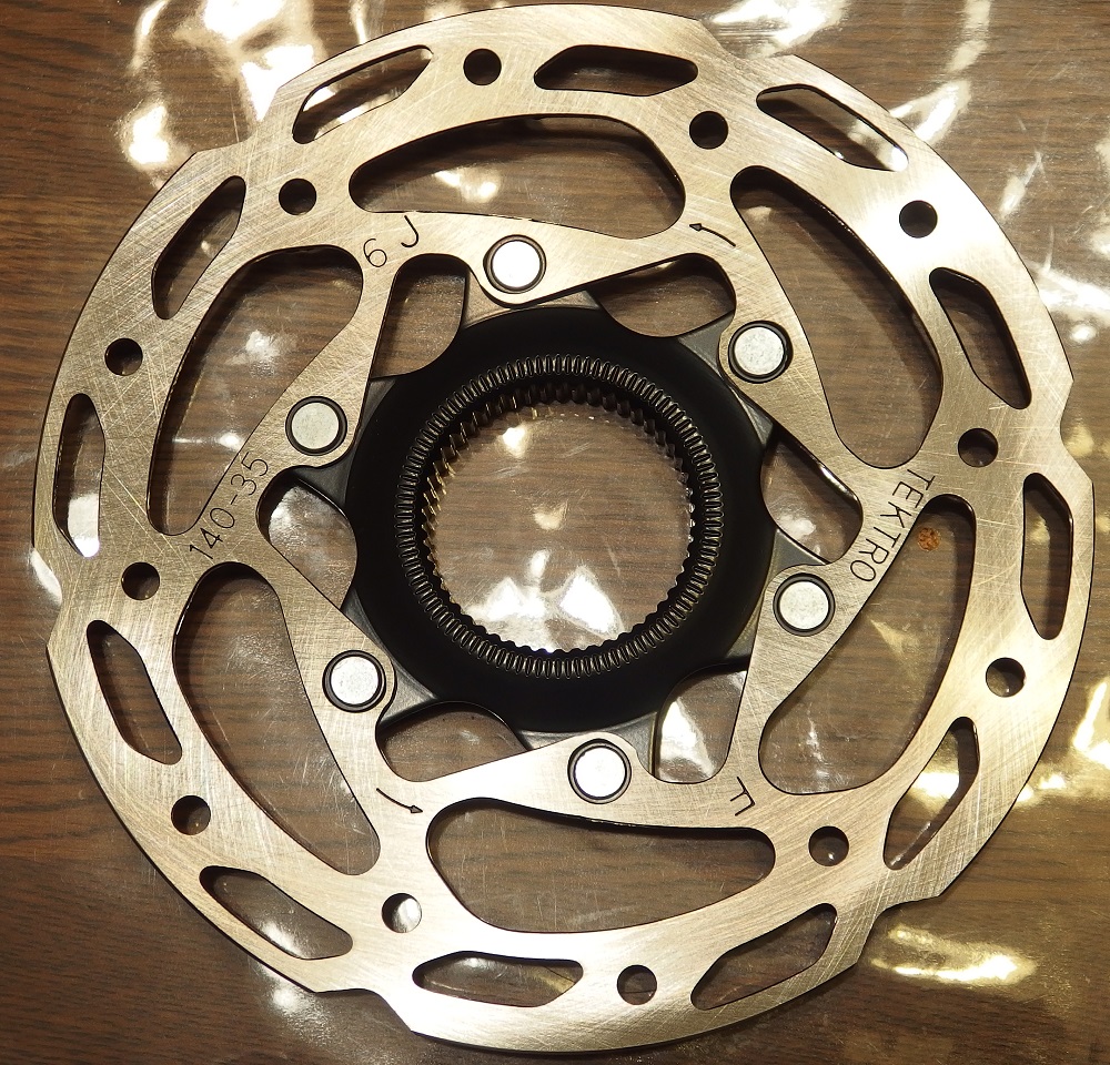 ロードバイクに140mmディスクローターを導入。（ TEKTRO TR140-35