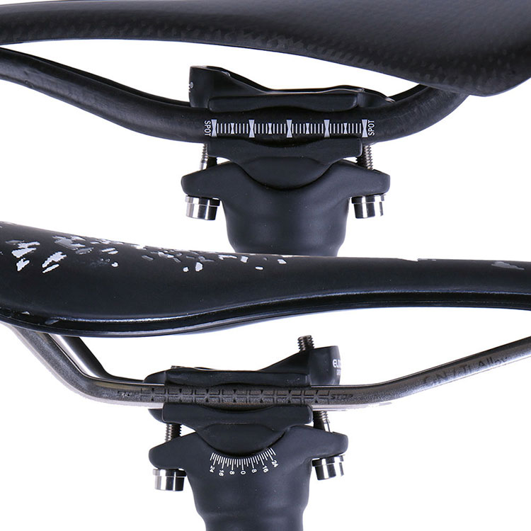 実測重量120.2g の中華カーボンシートポスト（27.2×350）を購入した