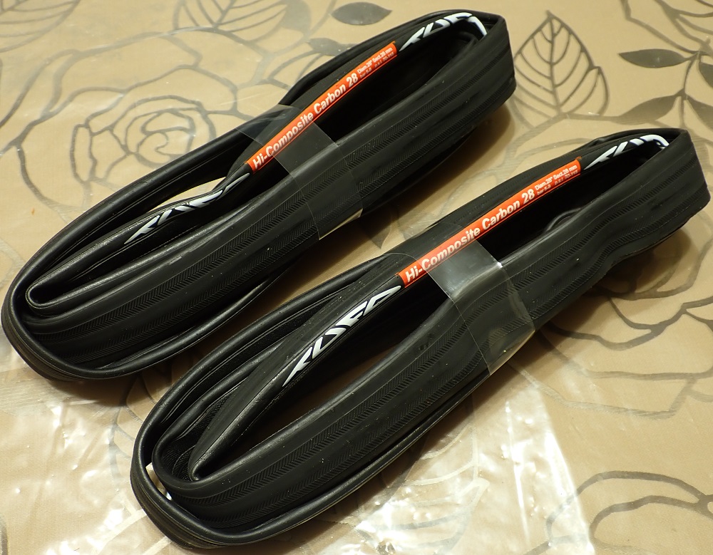 TUFO HI-COMPOSITE CARBON 28mm チューブラータイヤを購入した TUFO HI-COMPOSITE CARBON 28mm チューブラータイヤを購入した
