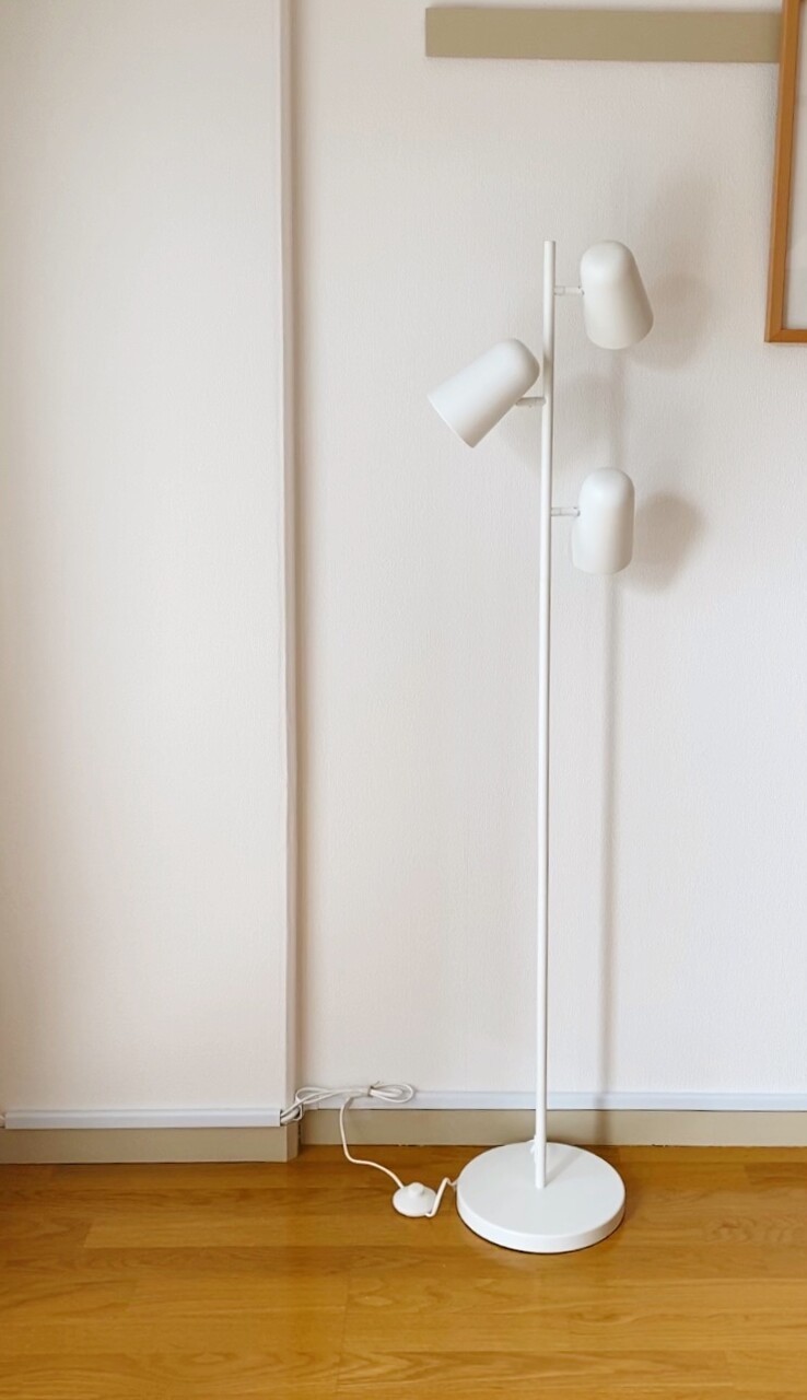 断然ホコリが溜まりにくくなった 配線コードをカバーするこれ おすすめ ミニマリスト日和 Powered By ライブドアブログ 断然ホコリが溜まりにくくなった 配線コードをカバーするこれ おすすめ ミニマリスト日和 Powered By ライブドアブログ