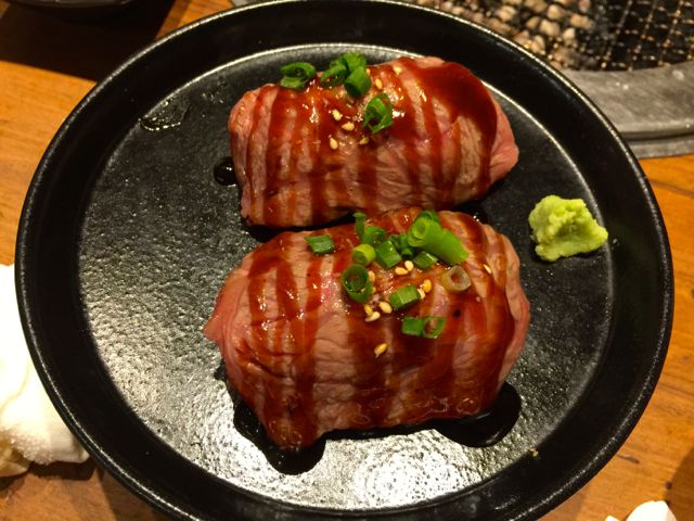 お誕生日の トラジ サンタとはるのちモモ カイ ルイ