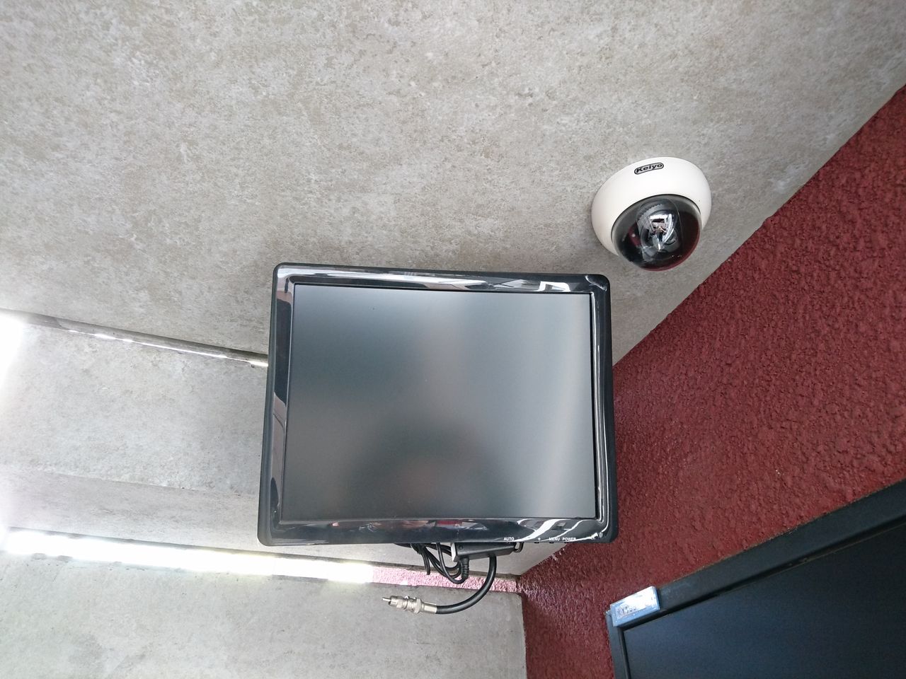 防犯カメラ用モニター交換工事 集合住宅 東京都中央区 小川冷熱の工事ブログ