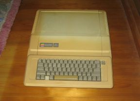 APPLE II