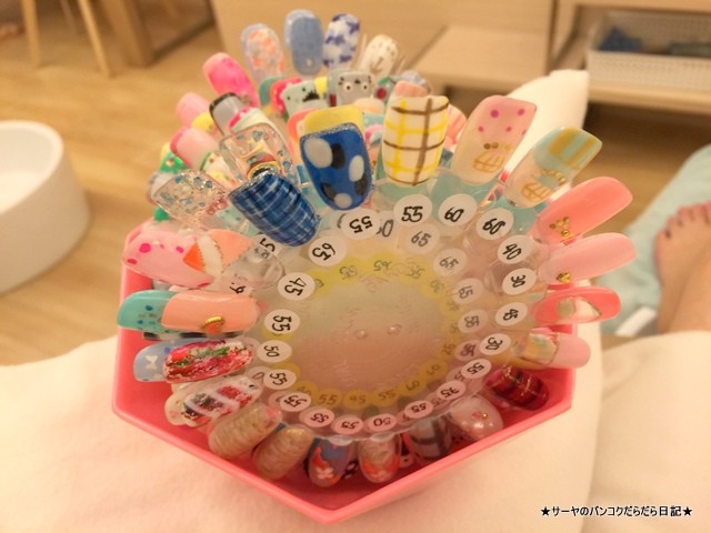 ミーナネイル mina nail バンコク プロンポーン