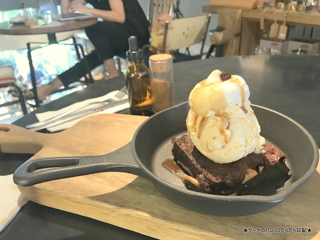 LUKA Sathorn ルカ サトーン オシャレカフェ バンコク (8)