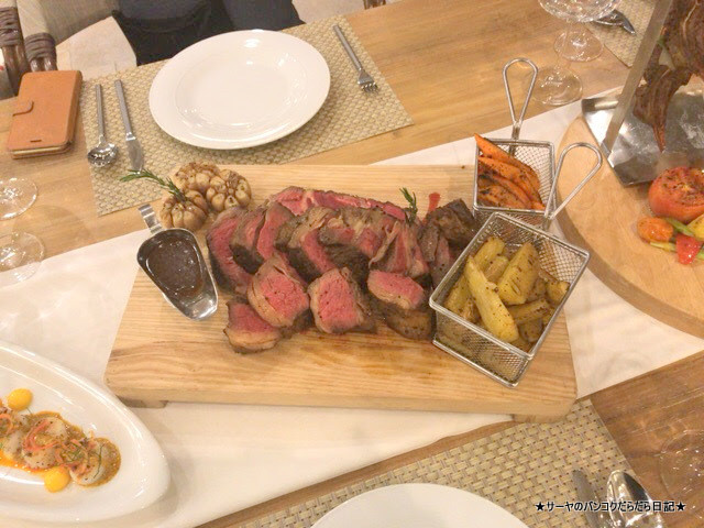 CELES HOTEL SAMUI DINNER ディナー ゴージャス (2)