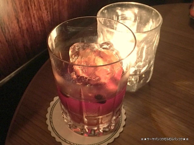 Q&A BAR キューアンドエー・バー バンコク オシャレ