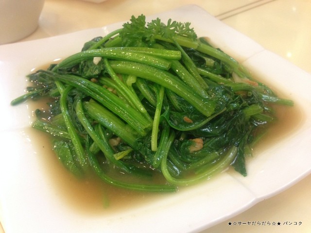 上海コムガー Com Ga Thuong Hai ホーチミン