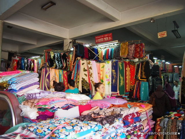 Binh Tay Market ビンタイ市場 ホーチミン