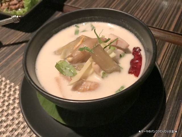 Ruen Urai (ルアンウライ) タイ料理 バンコク (7)
