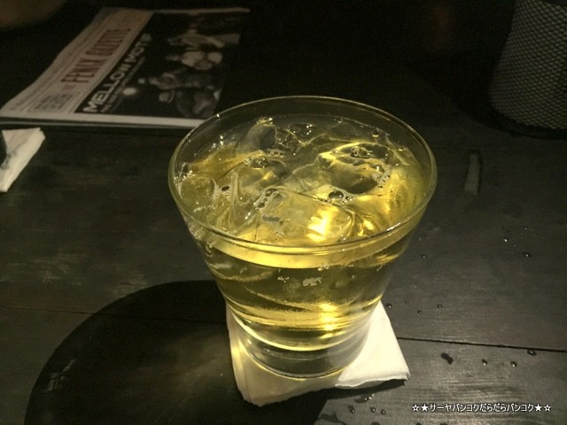 Fat.R.Gutz トンロー ナイトクラブ バー