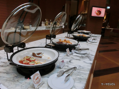 Crowne Plaza Bangkok Lumpini Park 朝食