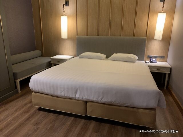 Royal Rattanakosin Hotel ロイヤルホテル バンコク (9)