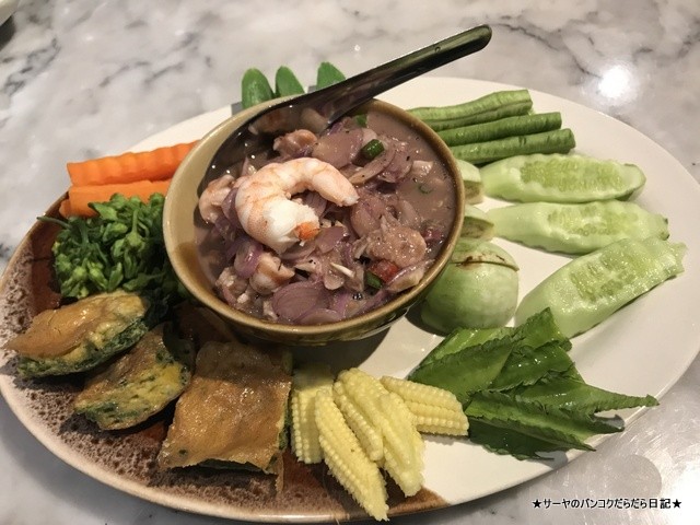 Phuket town プーケットタウン タイ料理 レストラン トンロー (6)