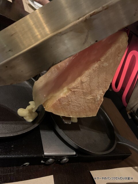 MELTED CHEESE RACLETTE ワインコネクション K Village (7)