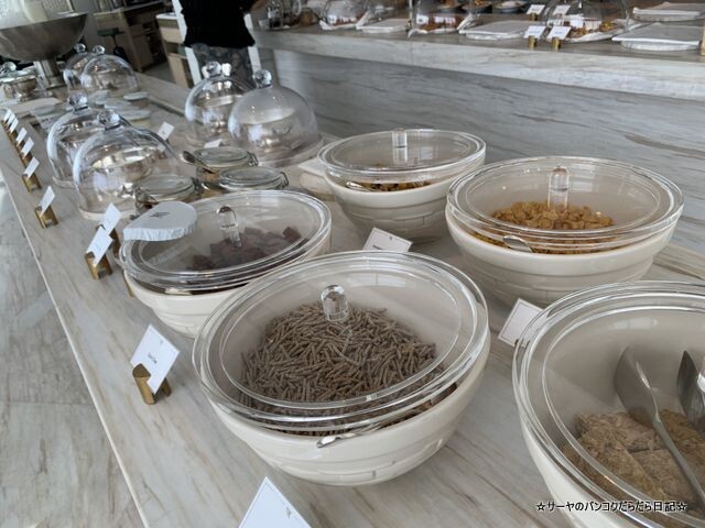 Breakfast Waldorf Astoria Bangkok バンコク ウォドルフ (10)