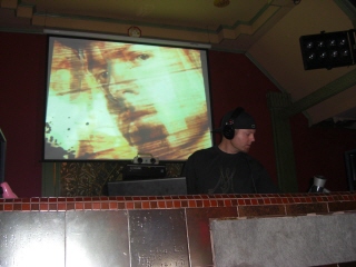 20081105 DJ SHADOW 2