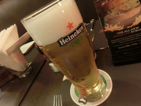 ハンバーガー バンコク