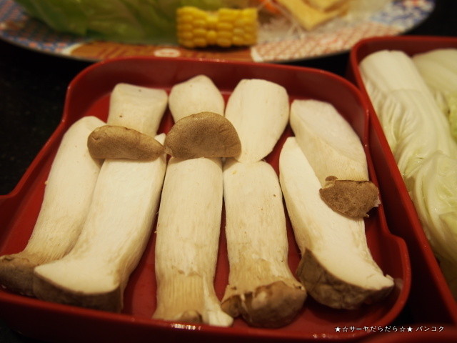 MK タイスキ バンコク 鍋 タイ Hot pot