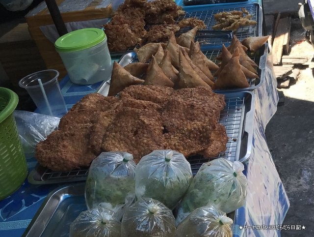 Mo.Na Myanmar food ミャンマー レストラン プラカノン (2)