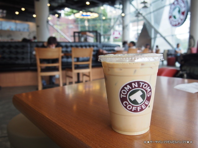 TOM N TOMS Coffee at The PHYLL, Sukhumvit 54