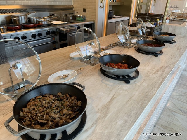 Breakfast Waldorf Astoria Bangkok バンコク ウォドルフ (9)