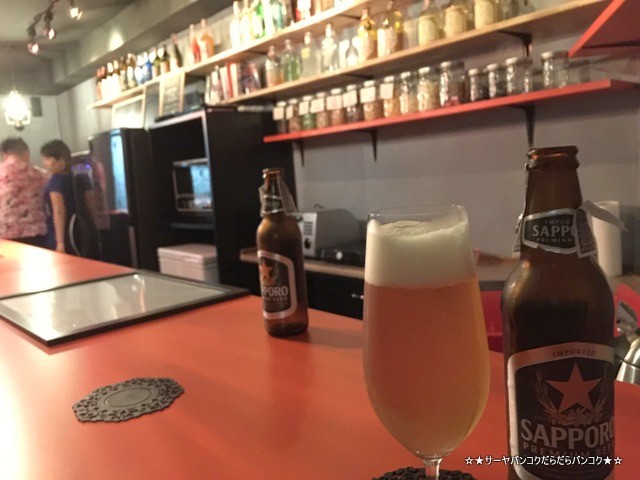 Zola Snack Bar ゾラ バンコク 2次会 バー カウンター