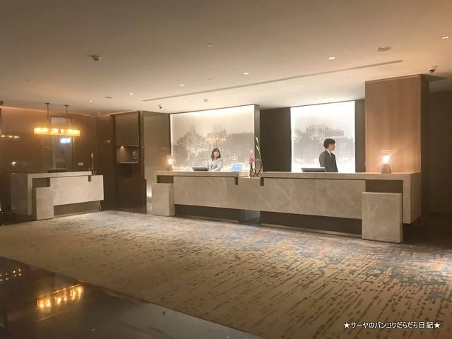 Conrad Bangkok コンラッド バンコク ホテル 受付