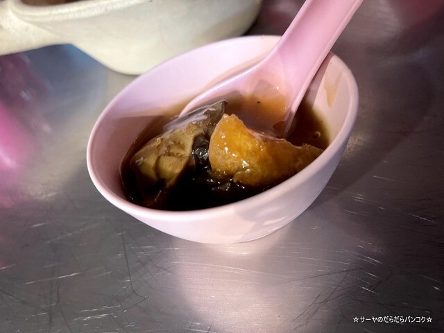 ヤワラート 屋台 ガポップラー 香港麺 (5)