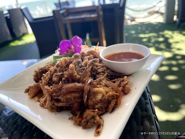 Bluefin Beach Bar ブルーフィンビーチバーアンドレストラン (8)