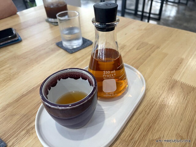 La Mesa Coffee Co バンコク カフェ ウドムスック (9)