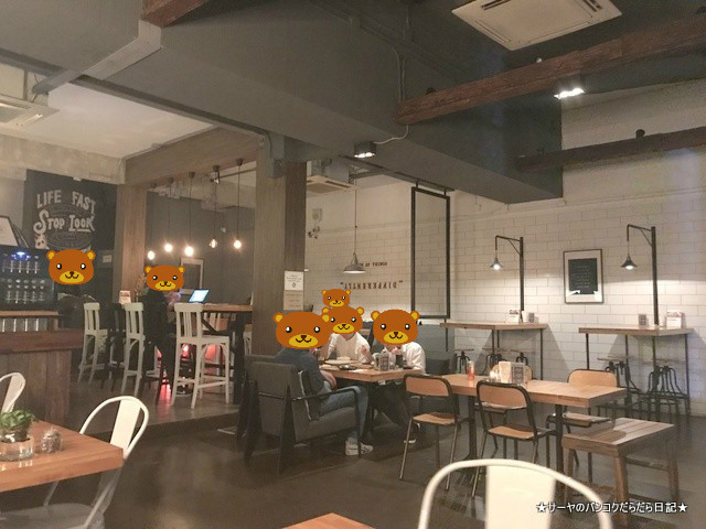 フォトジェニック Dexter Cafe サトーン カフェ