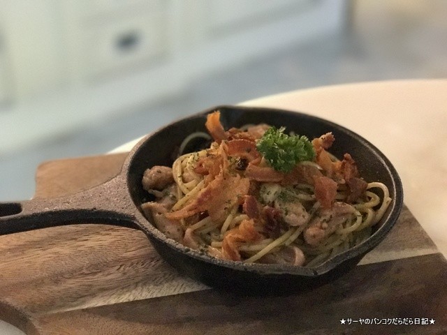 ORGANIKA HOUSE バンコク カフェ インスタ (7)