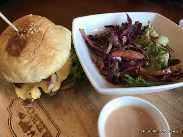 ARNO's steak burgers beer emquartier (4)