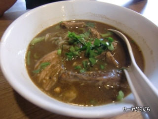 20110306 Len Zen Boat Noodle 2