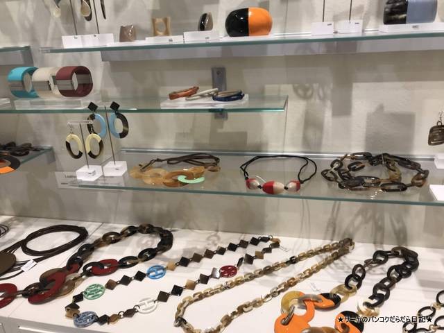 ohlala bangkok accessories ピアス バンコク (2)