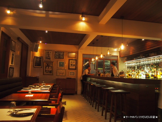 Lady Brett Tavern レディー ブレット Bangkok