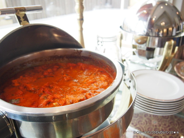 tandoor holiday inn silom バンコク インド