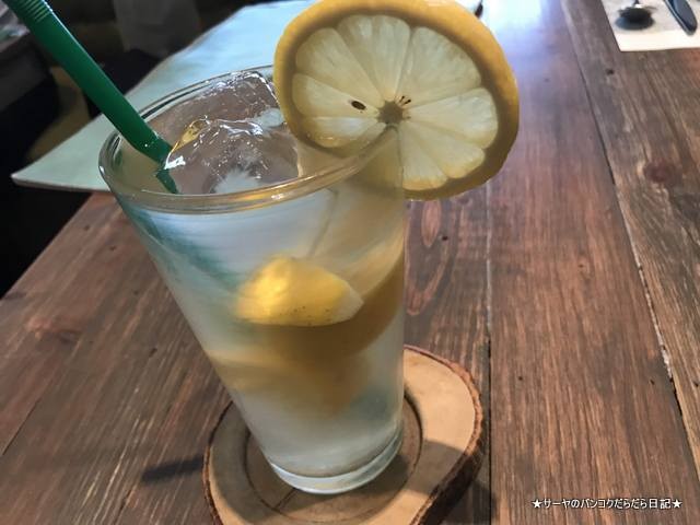 gismo bangkok cafe プロンポン (3)