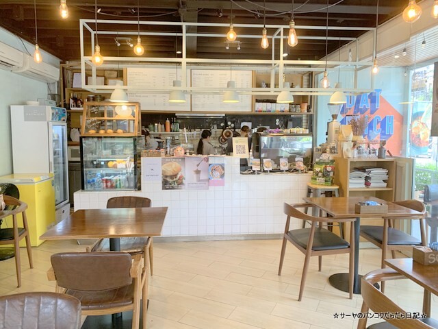 Datwich Cafe ダットイッチ バンコク トンロー カフェ (1)