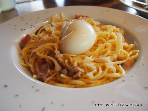 CHU bangkok thailand サーヤ カフェ